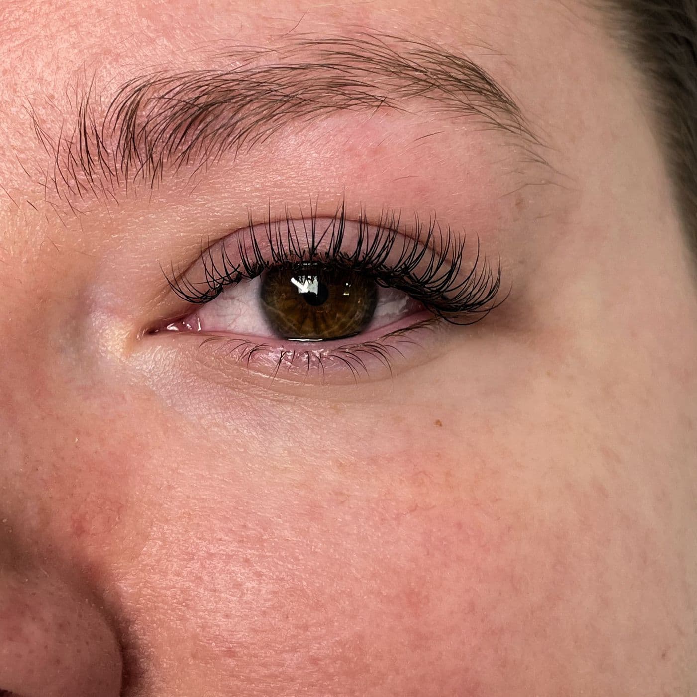 Wallsend classic lash extensions - mascara-look finish