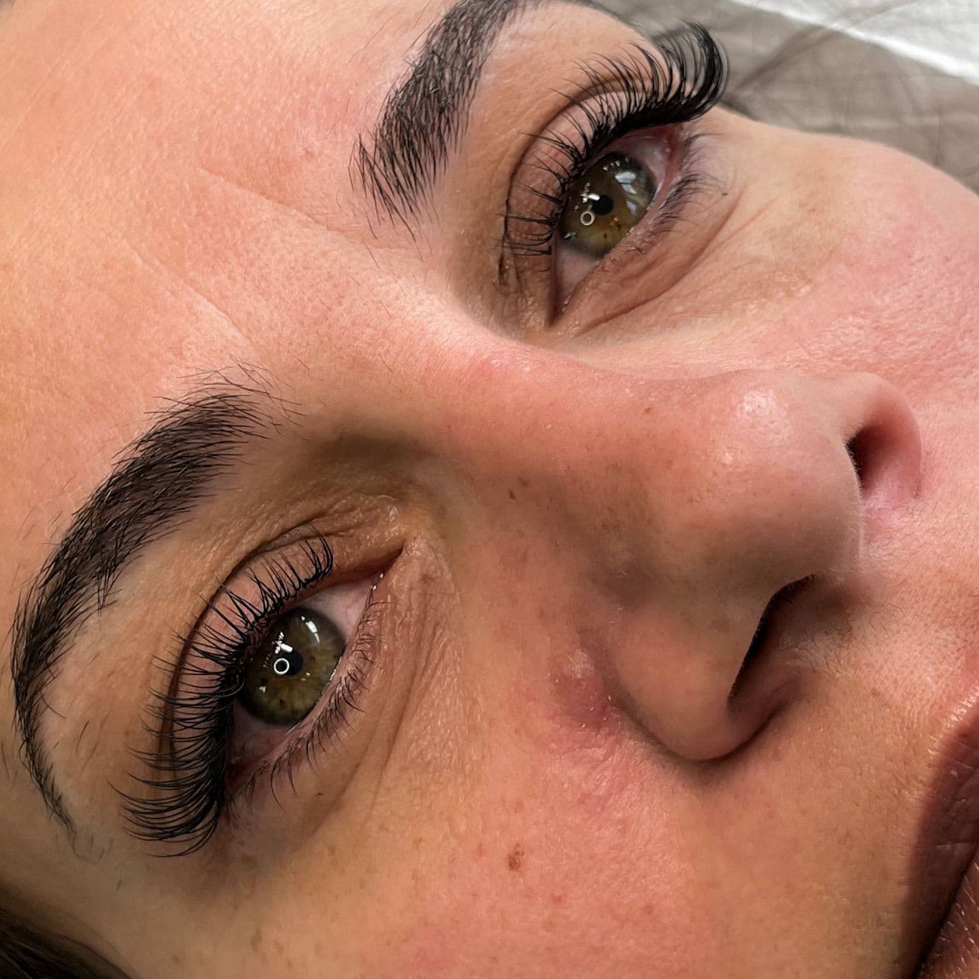 Classic lash extensions Wallsend - clean lash line detail
