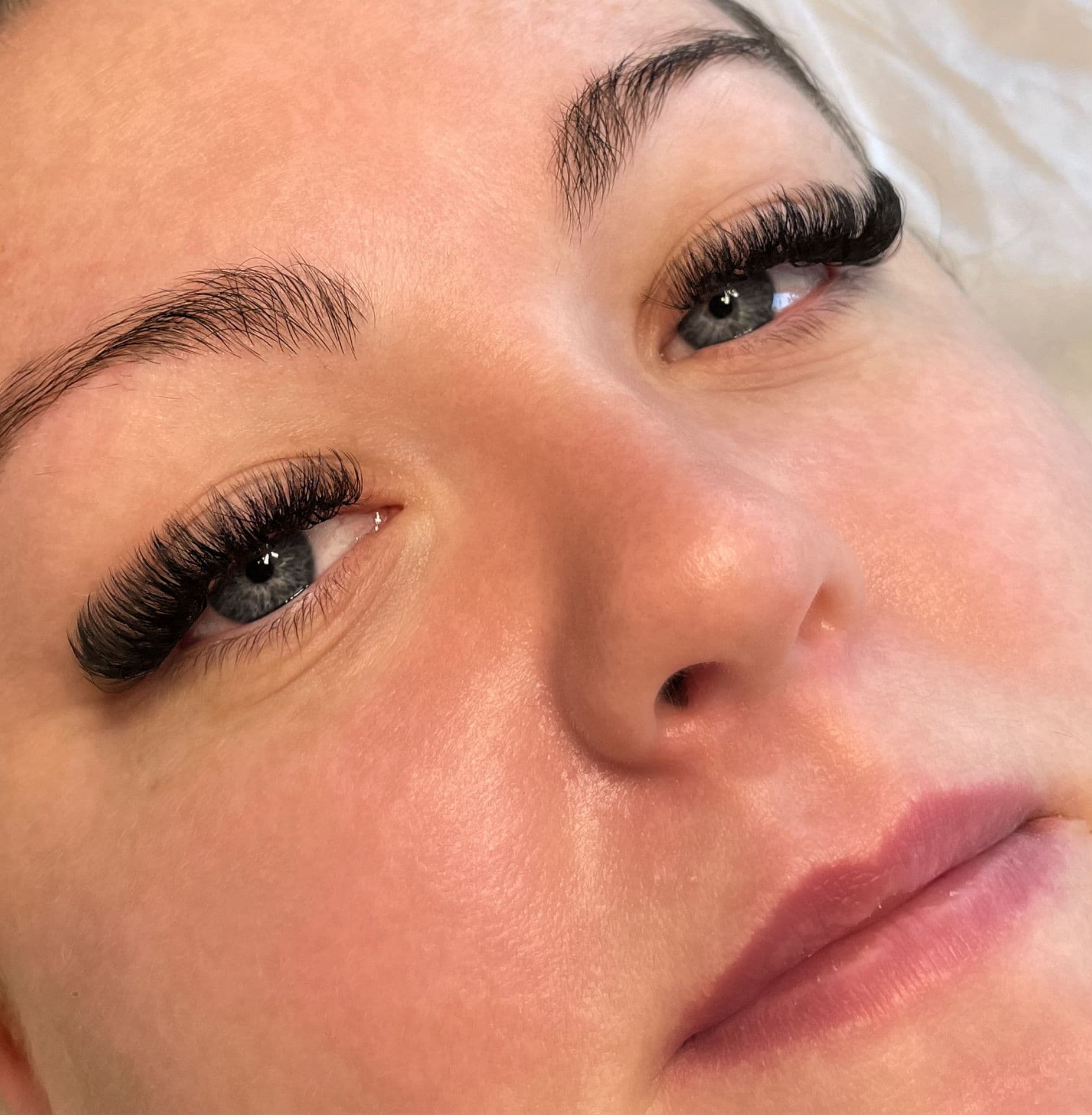 Russian Volume Lashes