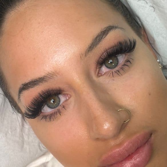 Wallsend Russian volume lash extensions with natural curl