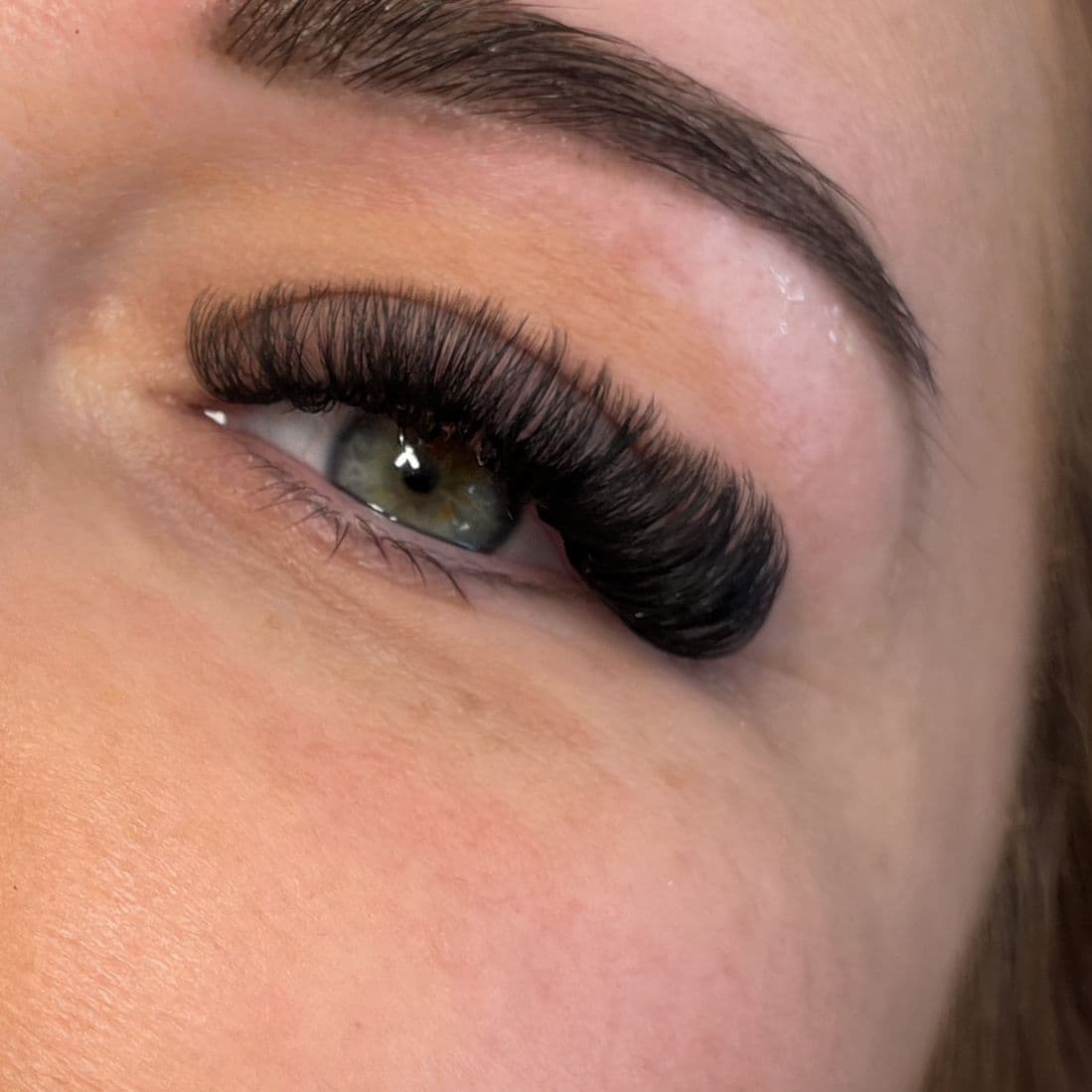 K Beauty Wallsend Russian volume lash set - side profile
